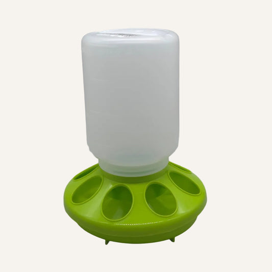 Gaun Poultry Feeder Eco Green 1kg | Compact Chicken & Poultry Feeder